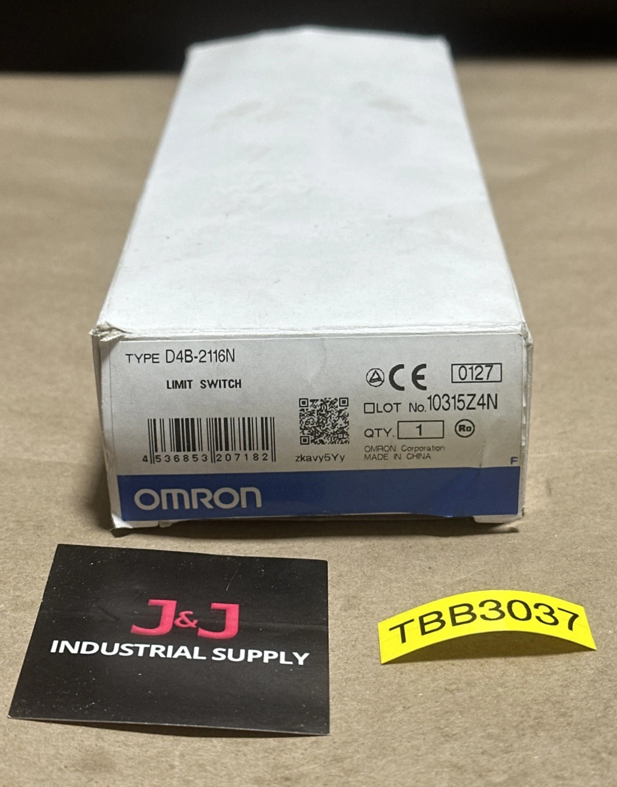 NEW Omron D4B-2116N