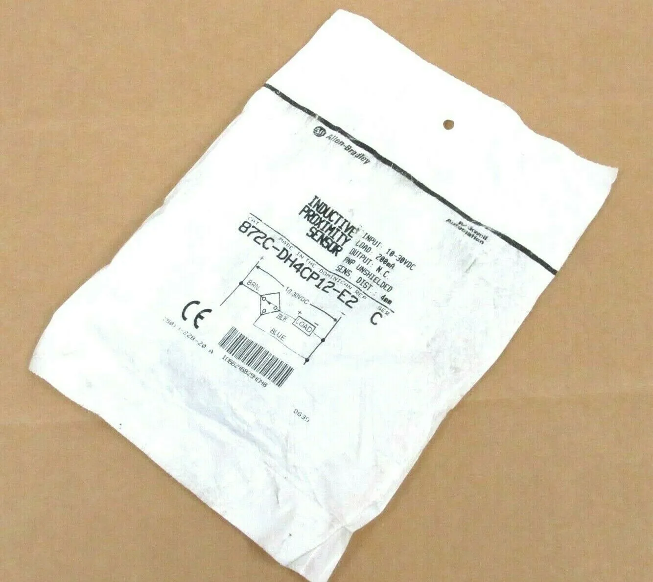 NEW ALLEN BRADLEY 872C-DH4CP12-E2 INDUCTIVE PROXIMITY SENSOR 872CDH4CP12E2