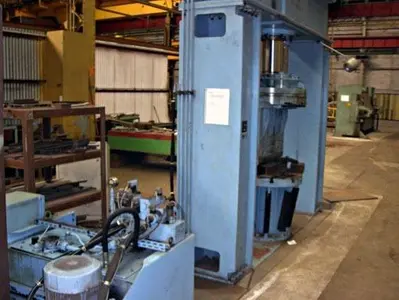 USED QUIRI 150 TON DISH END FORMING PRESS