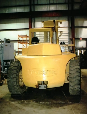 Used CATERPILLAR AH60 Internal Combustion Forklifts: Pneumatic Tire Pennsylvania US | Hadanich Machine #1443616