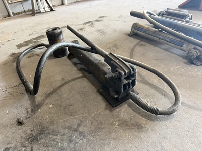 Used _UNKNOWN_ _UNKNOWN_ Hydraulic Pumps Indiana US | Miedema Asset Management Group #1414868