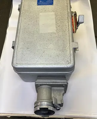 USED CROUSE-HINDS WSR103542