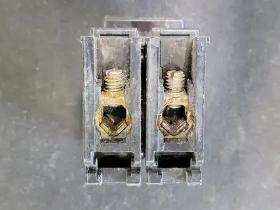 USED EATON BR2100