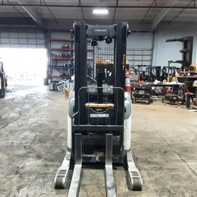 USED 2018 CROWN RR5725-45