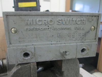 MICRO SWITCH 20FR4-6B 20FR Industrial Components | Global Machine Brokers, LLC (1)