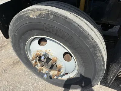 Used 2002 CHEVROLET C7500 Fuel & Lube Trucks Kentucky US | Proxy Equipment #1425954