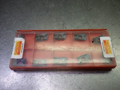Sandvik Carbide Milling Inserts QTY10 R390-17 04 08M-KM 3040 (LOC3549)