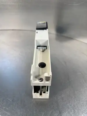 USED Schneider Tsx Quantum 140CRA93100