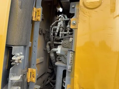 USED 2014 JOHN DEERE 245G LC