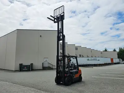 Used 2006 TOYOTA 7FGU25 Misc Forklifts British Columbia CA | Lenmark #1426390