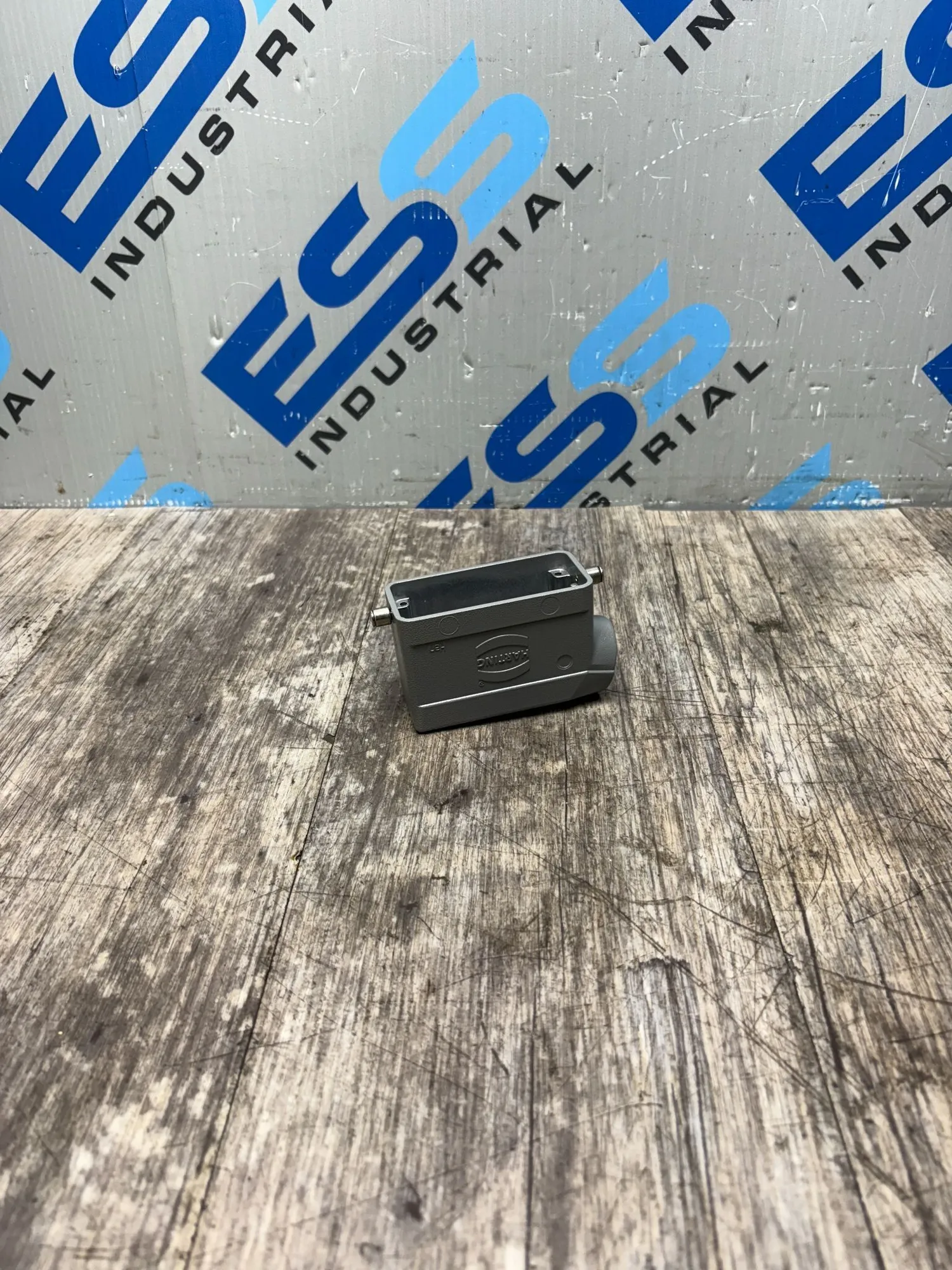 Used HARTING HOOD SIDE ENTRY Misc Electrical & Power Parts South Carolina US | ESS Industrial Equipment Sales #1517120