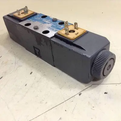 USED VICKERS DG4V-3-6C-M-U-HL7-60