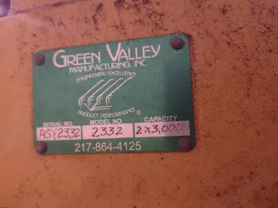 USED GREEN VALLEY \/ TITAN 2332
