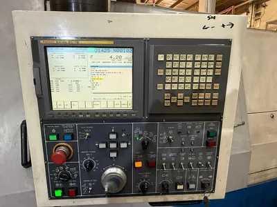 2010 DOOSAN DAEWOO PUMA 400LB CNC Lathe | ListingHippo (2)