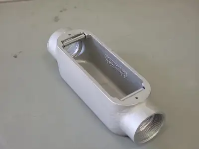 2'' C Conduit Outlet Body 75 CU.IN.