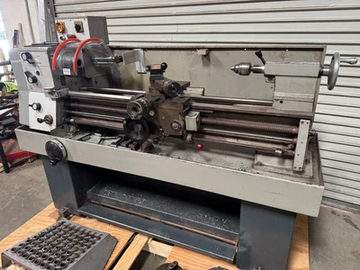Select 1023B Metalworking Lathes | Amiron Machinery (7)