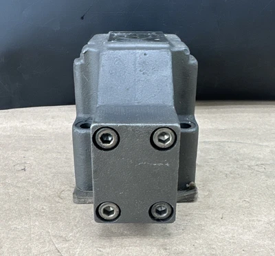 New | in-Stock Denison Hydraulics A4D03 3B03 0303 10A1W01 Valves/Fittings Indiana US | J&J Industrial Supply #1269332