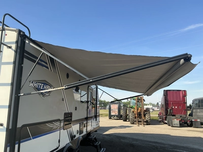 USED 2018 WHITE HAWK 23MRB