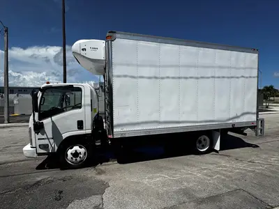 Used 2019 ISUZU NQR Reefer Trucks Florida US | Truck and Van Outlet #1509194