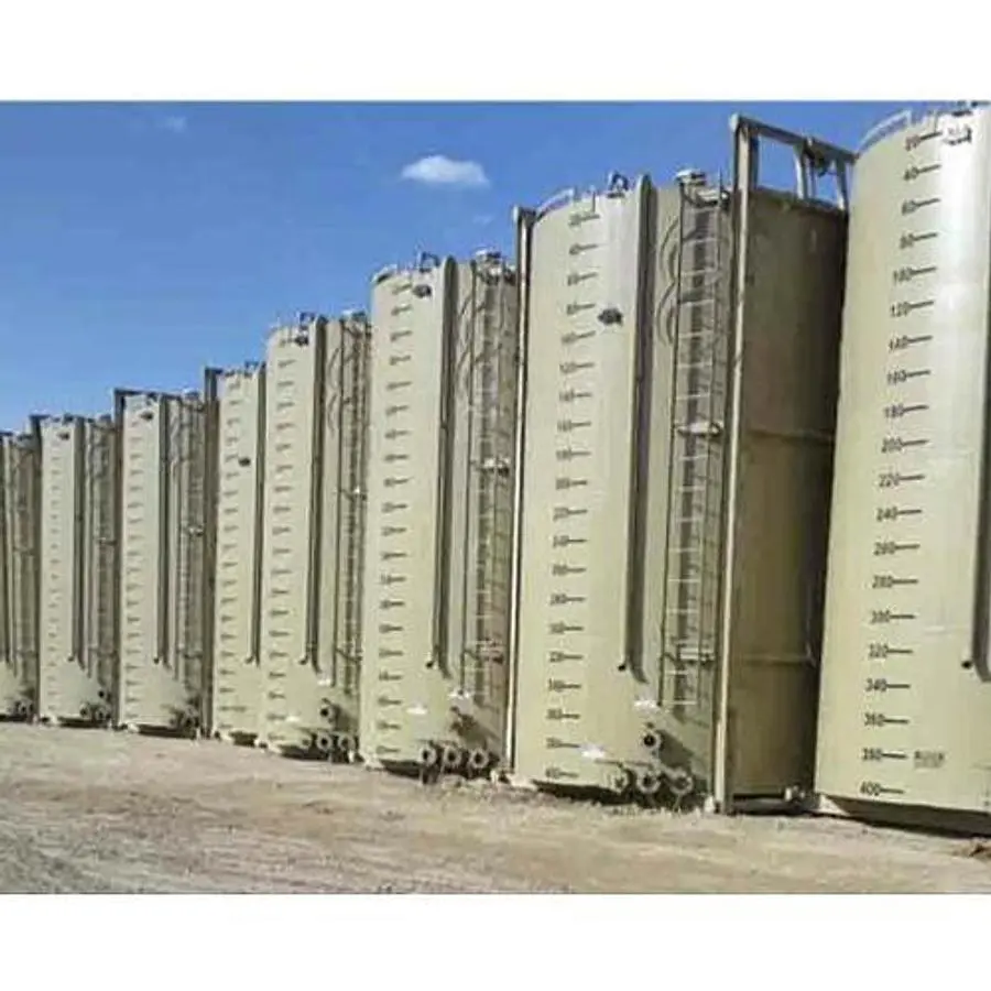 USED MULTIPLE 400BBL VERTICAL SKIDDED TANK
