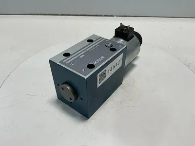 USED BOSCH 0 810 001 825