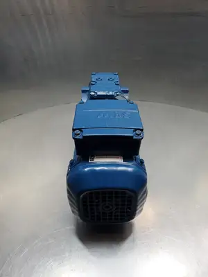 USED SEW-EURODRIVE SA47DRS71S4/DH 1700/103RPM .50HP 16.47 RATIO GEAR MOTOR