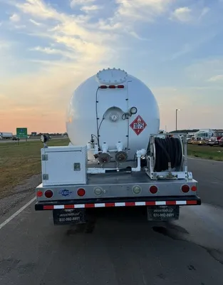 Used 2021 VOLVO VNR WESTMOR PROPANE TANK Tanker trucks Minnesota US | Carco Truck & Equipment #1514139