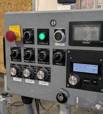 Used 2016 UNIVERSAL LABELING R320 Pressure Sensitive Labelers Wisconsin US | The Equipment Kings #1550033
