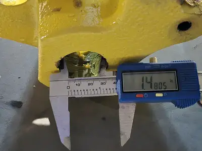 NEW KOMATSU 23B-735-8250
