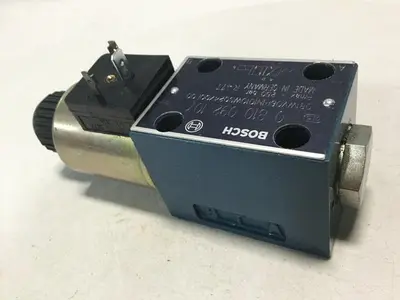 USED BOSCH 0 810 092 107