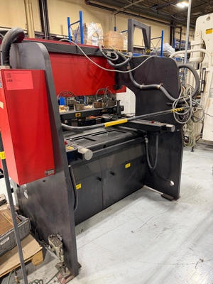 Used 2000 AMADA RG-50 Press Brakes Wisconsin US | Mac-Tech #1323106