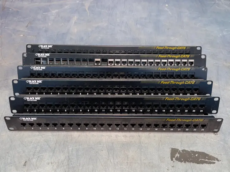 Used BLACK BOX _UNKNOWN_ Misc Networking Equipment Ohio US | HGR 24 #1150505