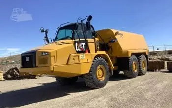 USED 2021 Caterpillar 725C
