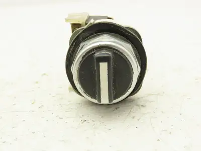 Allen Bradley 800T-J4 3 Position Spring Return From Left Selector Control Switch