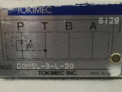 USED TOKIMEC DG4VS-3-0C-M-P7-H-7-P12-52