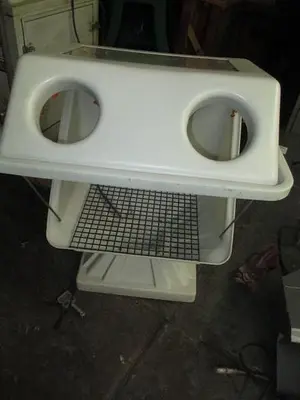 7339-400 Plastic Self-Contained Bench Model Work Enclosure
