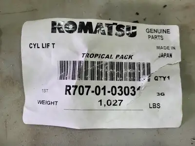 USED KOMATSU R707-01-0303