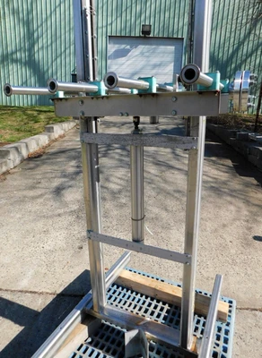 USED FILLING MANIFOLD FOUR STATION