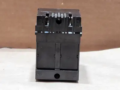 30 Amp, 2 Pole, 120/240 Volts Circuit Breaker