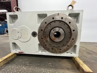 Koellmann Gearbox, Model UNEX 9.13, 700hp Rating with 1.6 Service Factor
