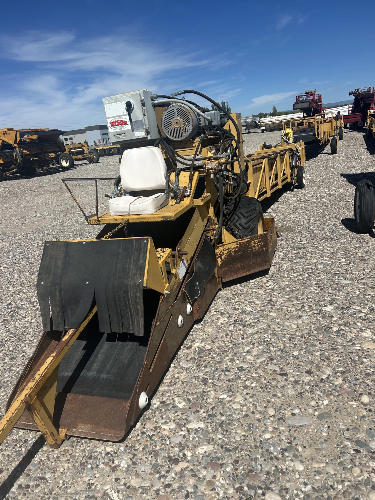Used _UNKNOWN_ _UNKNOWN_ Self-propelled Harvesters Idaho US | Tri-Steel Manufacturing #1557130