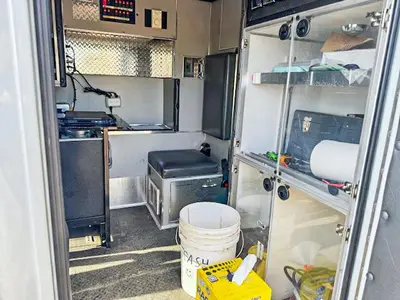 Used 2006 FORD E350 VAN E-LOGS ARIES INDUSTRIES VIDEO SYSTEM MODEL 9200 Service & Utility Trucks California US | East West Machinery & Drilling #1417798
