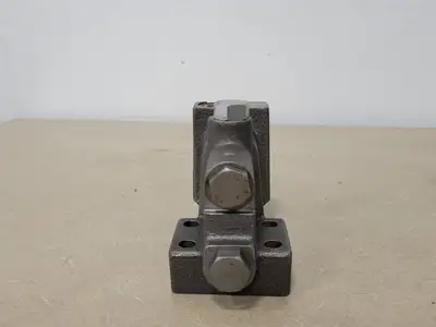 USED EATON 10F167