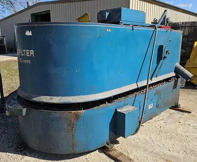 USED 1997 VL/RAMPE RT-32
