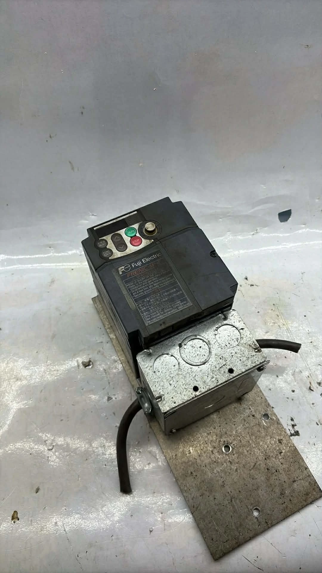USED FUJI ELECTRIC FRN0007C2S-4U