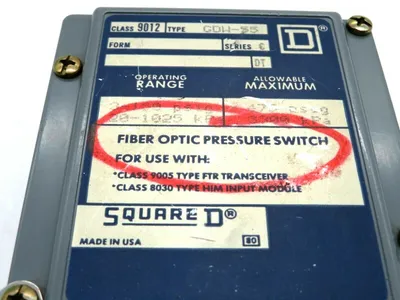 NEW SQUARE D 9012 GDW-55 FIBER OPTIC PRESSURE SWITCH SERIES C 9012GDW55