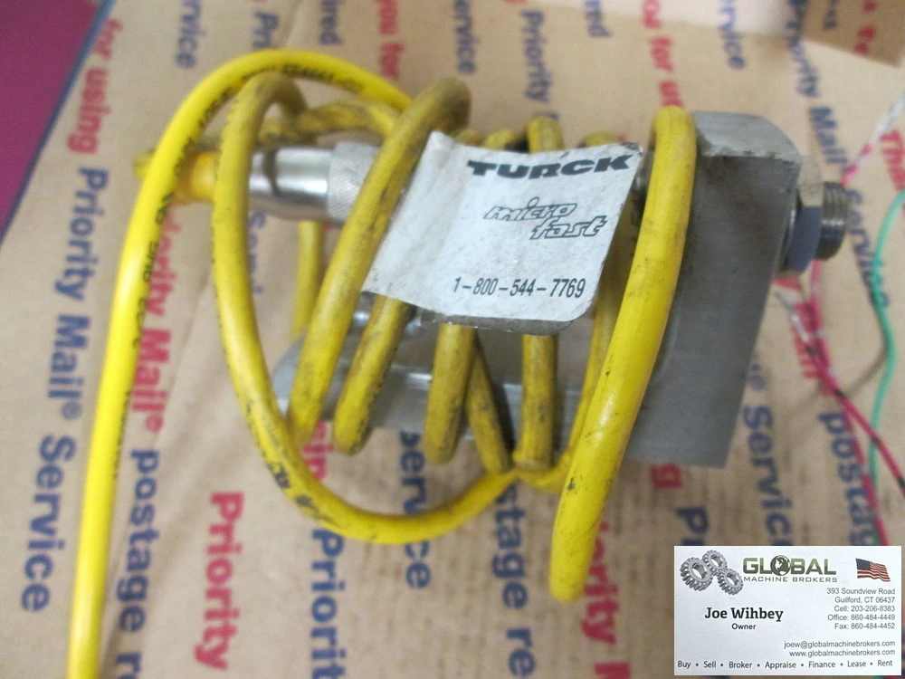 Turck Micro Fast GI4-G12-ADZ32X-B3131 Barrel Type 100 mA MAx Proximity Sensor