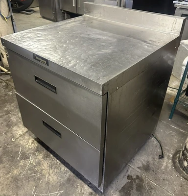 174-0133 Delfield 32” Self Contained 2-Drawer Worktop Cooler