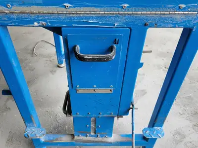 USED 2004 SYNTRON V-20 RC