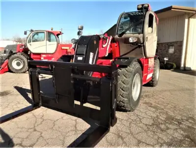 Used 2017 Manitou MHT10130 Telehandlers New York US | United Lift #1446536